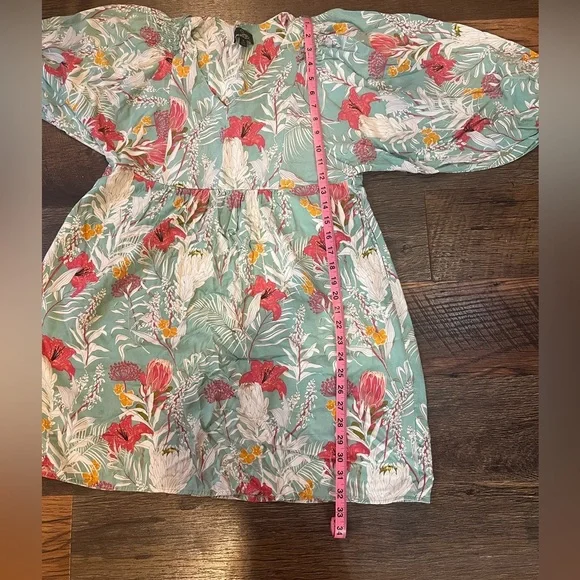 Women’s Medium Suzanne Betro Tunic - Picture 8 of 10